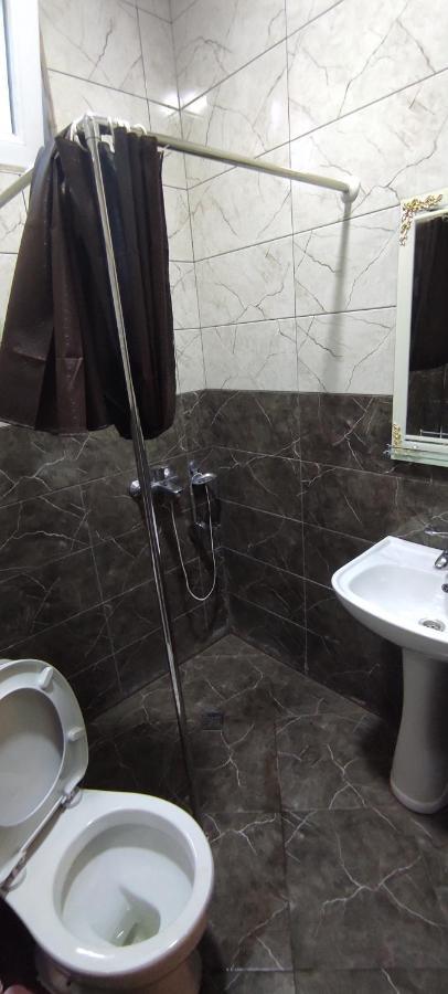 Femily Hotel In Batumi Mareti Str 2 Exterior photo